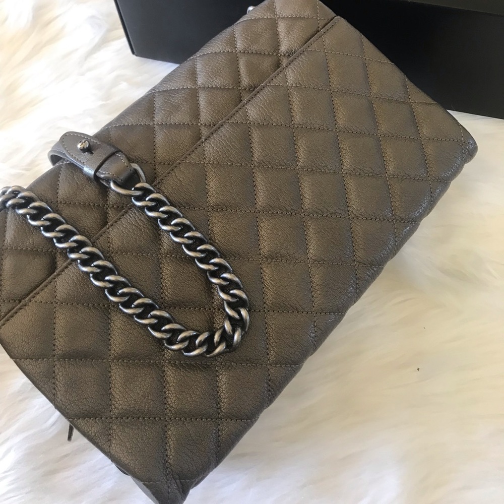 Chanel City Rock Goatskin Metallic flap bag. - Picture 6 of 8